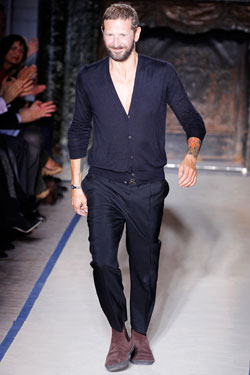 Stefano Pilati YSL Spring 2011 runway show