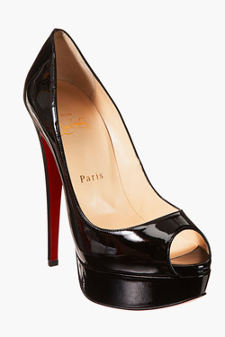 louboutin shoe 