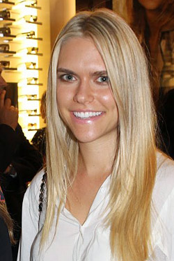 lauren scruggs lolo injured in plane propellor accident