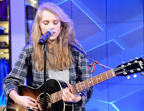 Marika Hackman