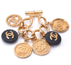 WGACA Vintage Chanel Issay