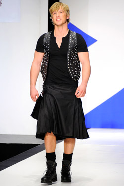 Freddie Stroma  'Dressed To Kilt' runway