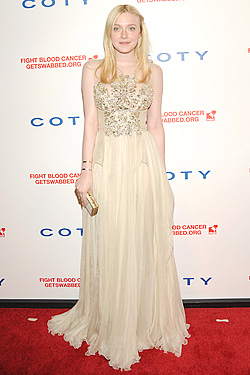 Dakota Fanning Elie Saab